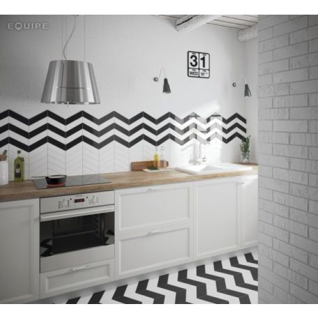 Equipe Chevron Wall Black fényes Right 18,6x5,2