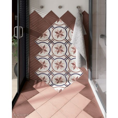 Equipe Art Nouveau Burgundy 20x20