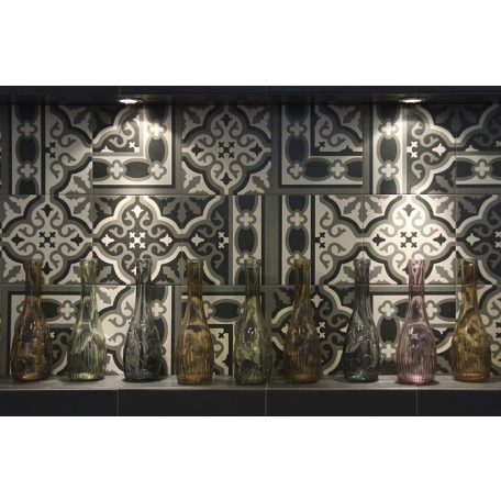 Mainzu Florentine Black 20x20