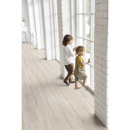 Kaindl Evoke Delight Tölgy Laminált Padló K4419Ri 8Mm Ac4 2,402 M2/Csomag