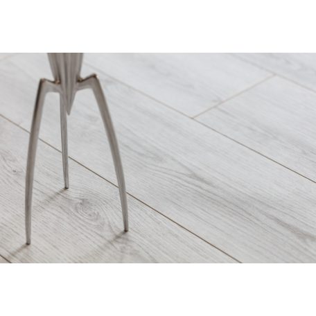 Kaindl Evoke Concrete Tölgy Laminált Padló K4422Ri 8Mm Ac4 2,402 M2/Csomag